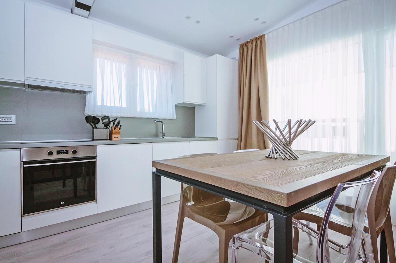 No 6 Apartments Köstence Dış mekan fotoğraf