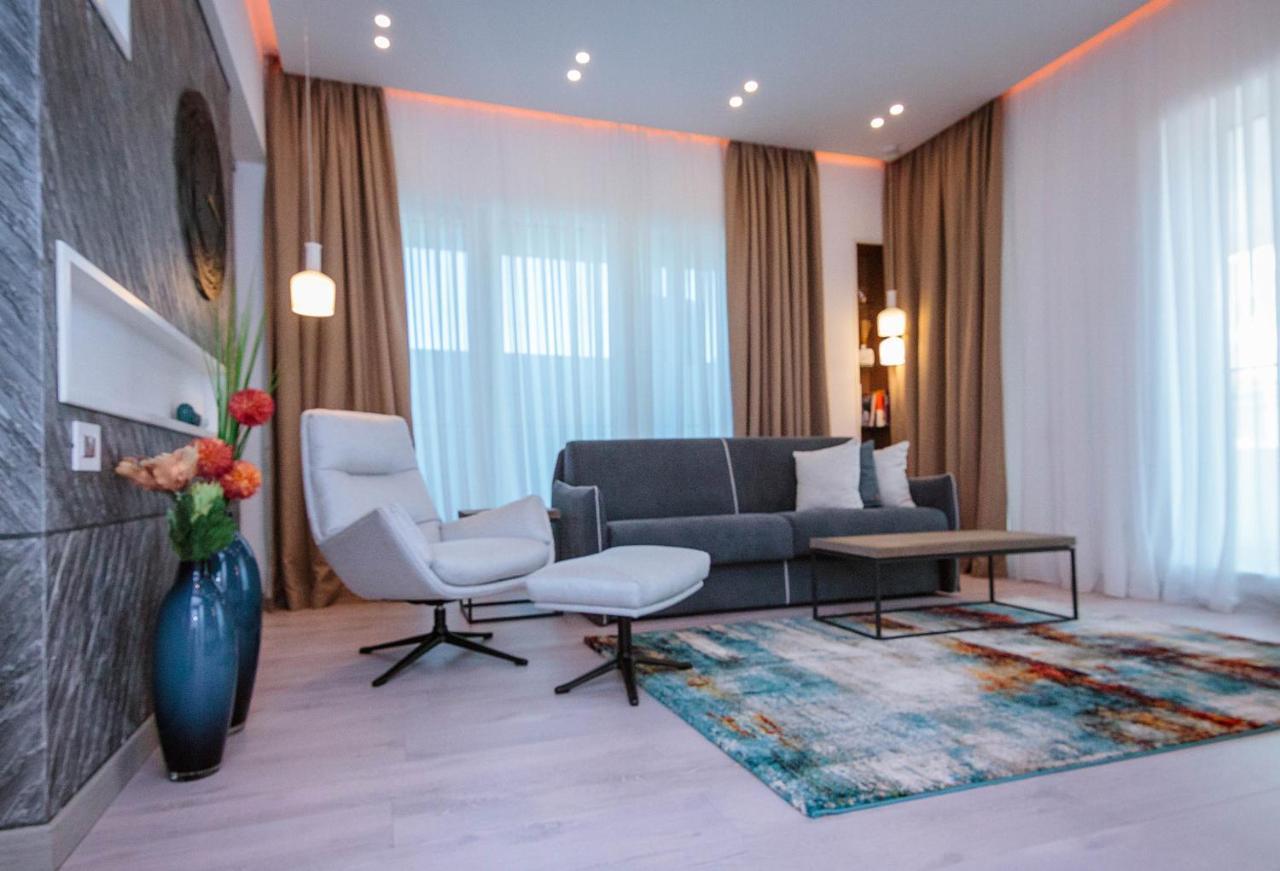 No 6 Apartments Köstence Dış mekan fotoğraf